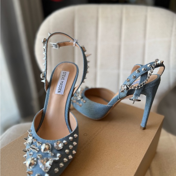 Steve Madden Blue Studded Women's Heels - Picture 3 of 14